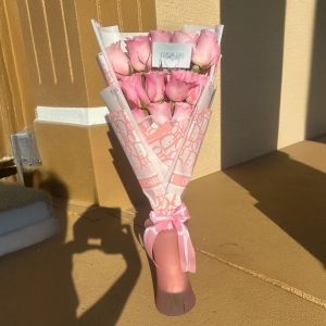 12 Roses
